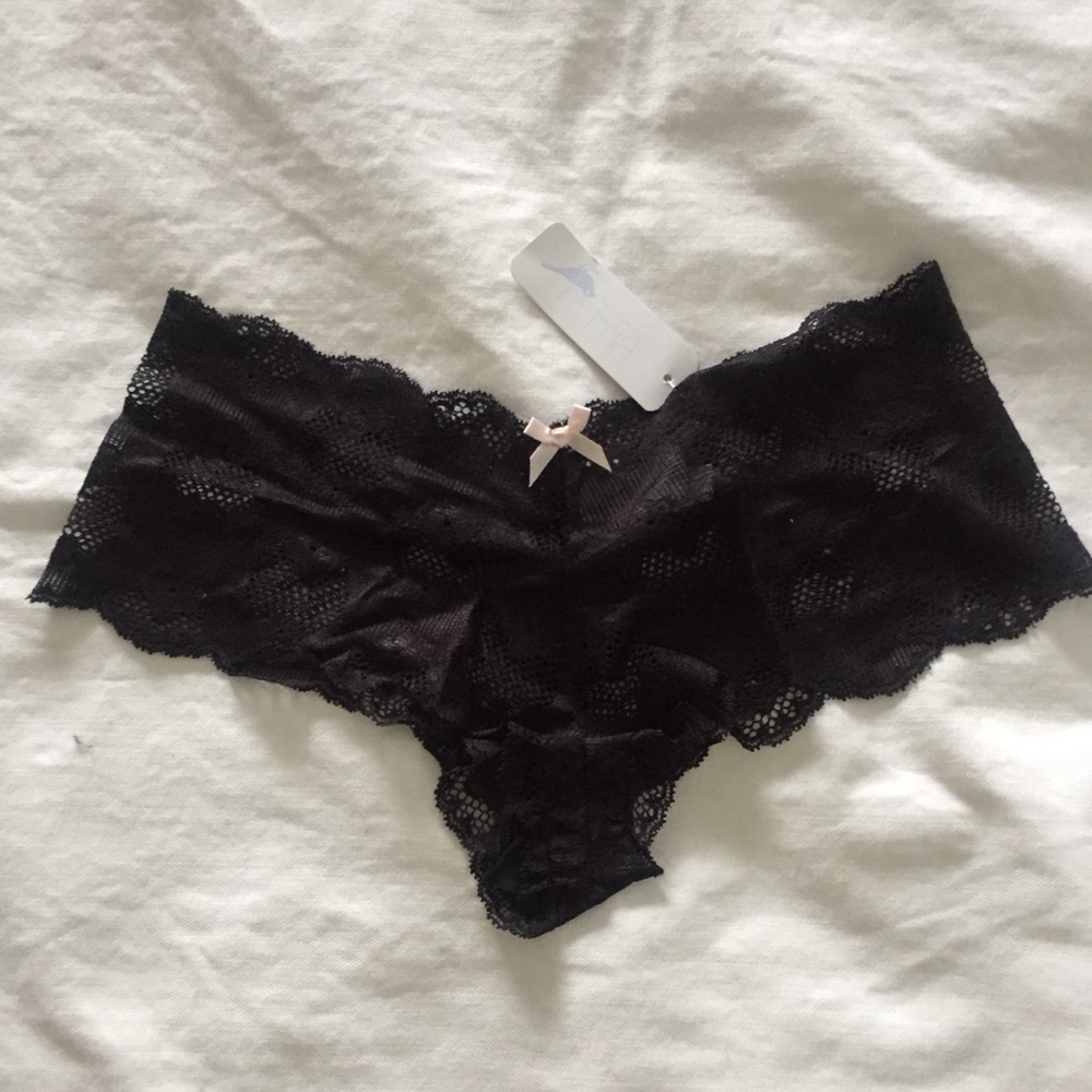 ❤️Valentines Sale!❤️Blue bird , Lacy Panty, Black